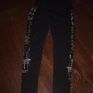 Petticoat Alley leggings